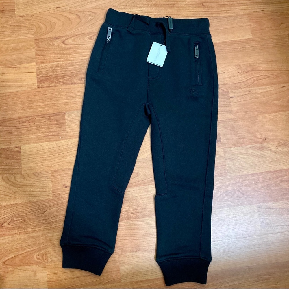 Burberry kids pants 4Y (New)